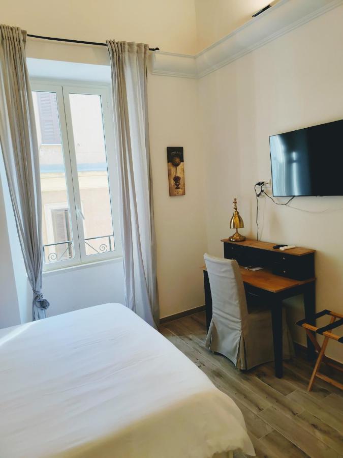 Christy Suite Elegante Appartamento Nel Centro Storico Di Anzio Exterior foto